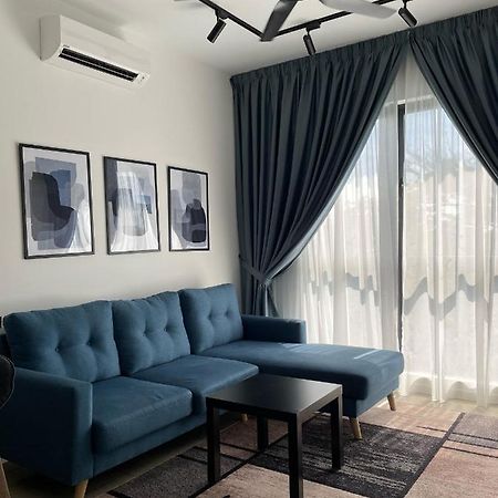 Stayje Putrajaya, 5 Minutes To Ioi City Mall, Wifi , Netflix, Free Parking Екстер'єр фото