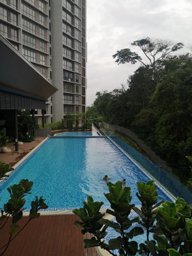 Stayje Putrajaya, 5 Minutes To Ioi City Mall, Wifi , Netflix, Free Parking Екстер'єр фото