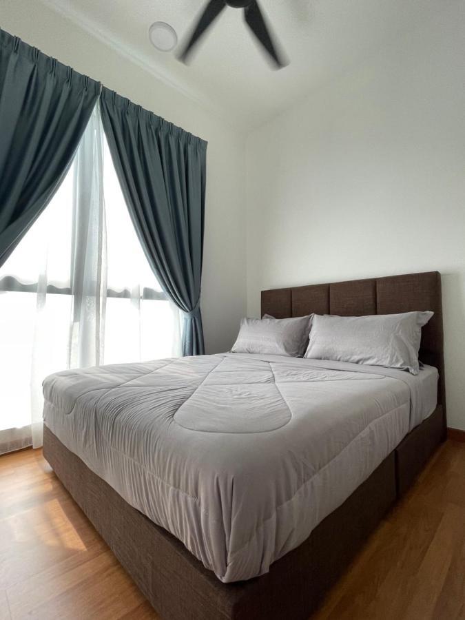 Stayje Putrajaya, 5 Minutes To Ioi City Mall, Wifi , Netflix, Free Parking Екстер'єр фото